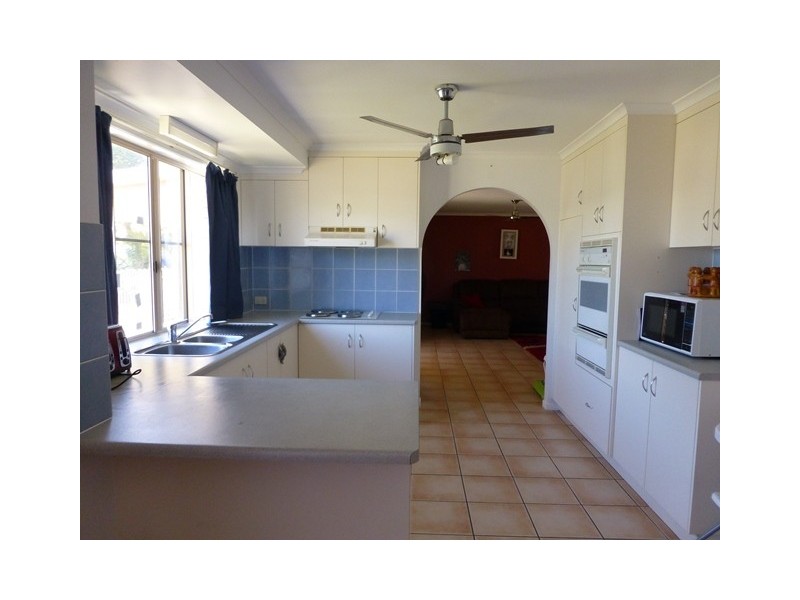 14 Cambridge Avenue, Andergrove QLD 4740