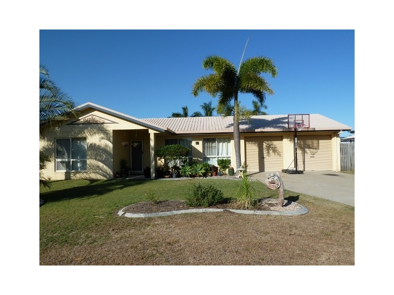 7 Freeman Ave, Slade Point QLD 4740