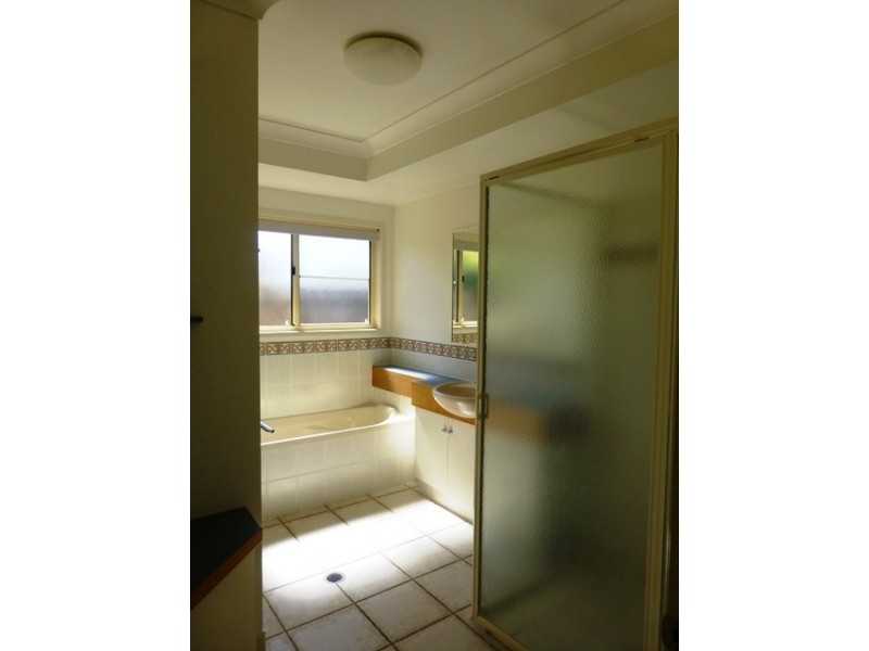 40 Kidston Avenue, Rural View QLD 4740