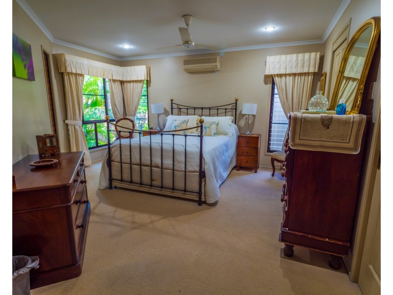 15 Muldoon Court, Eimeo QLD 4740