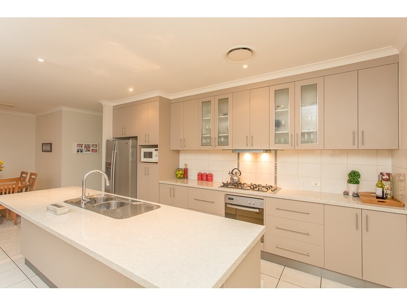 54 Gingham Street, Glenella QLD 4740