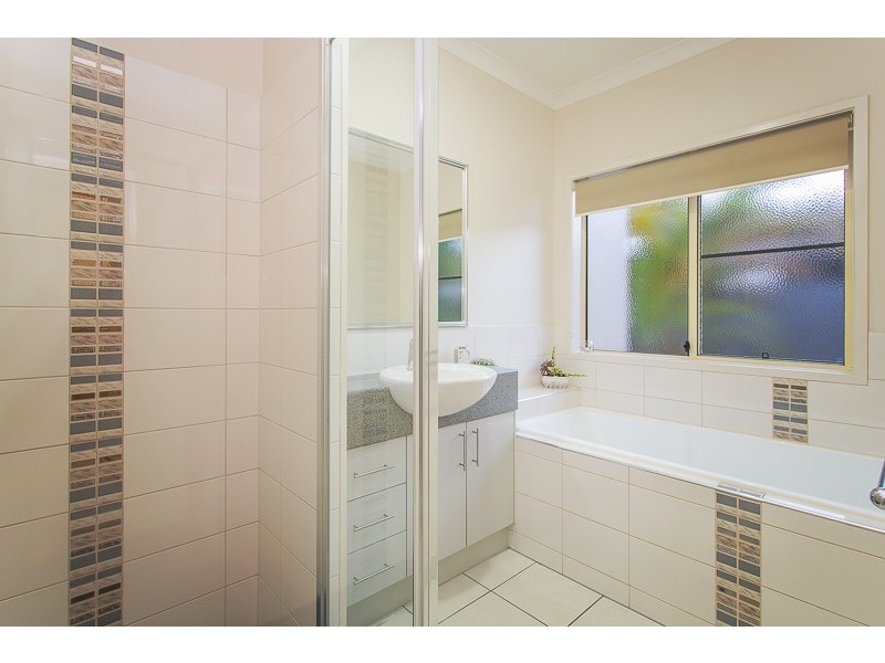 54 Gingham Street, Glenella QLD 4740