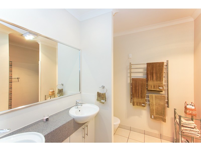 54 Gingham Street, Glenella QLD 4740