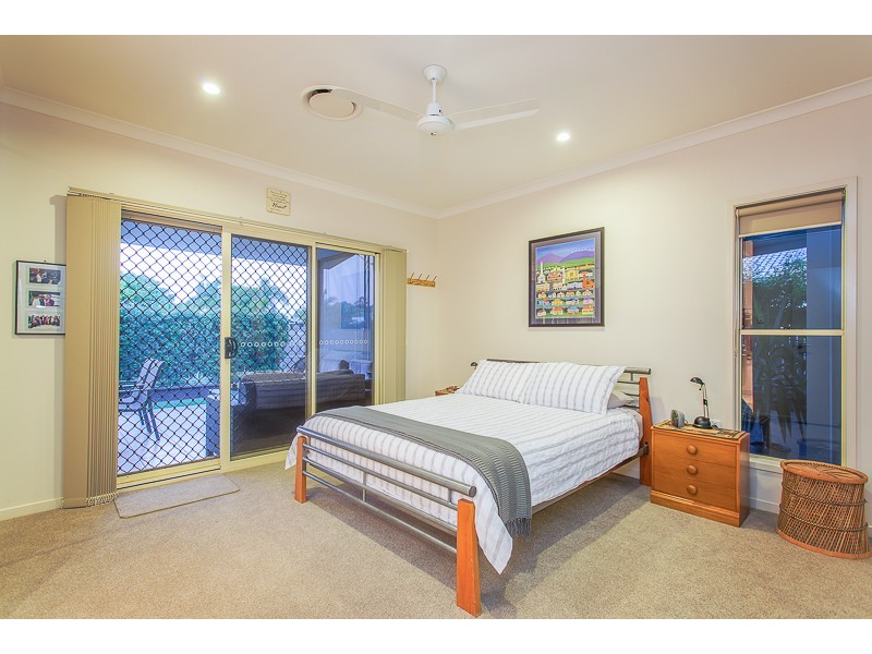 54 Gingham Street, Glenella QLD 4740