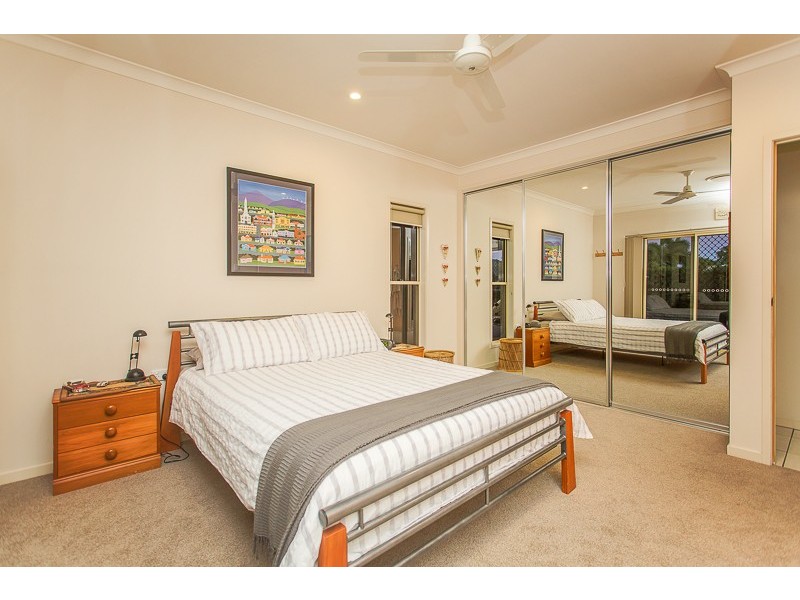 54 Gingham Street, Glenella QLD 4740