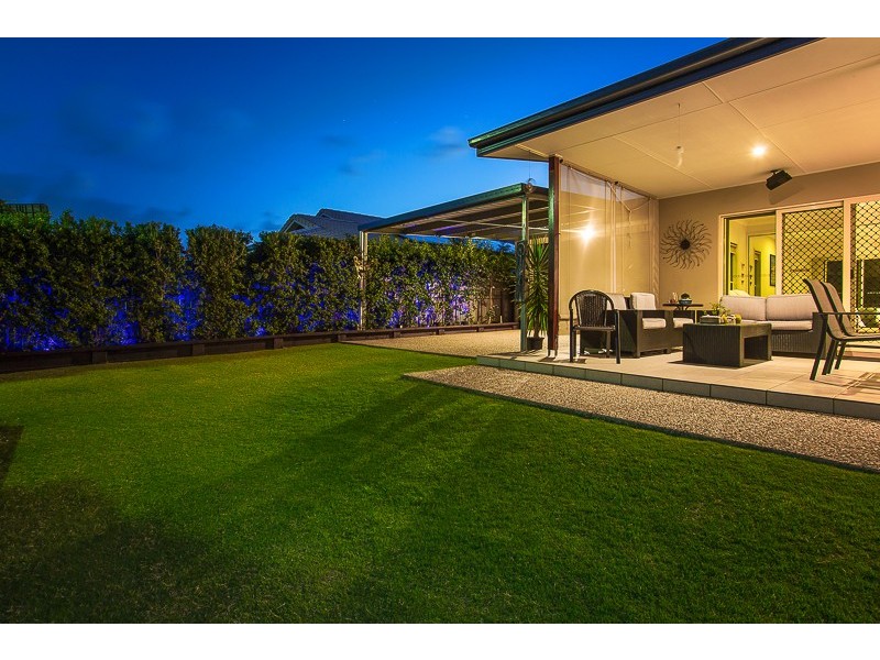 54 Gingham Street, Glenella QLD 4740