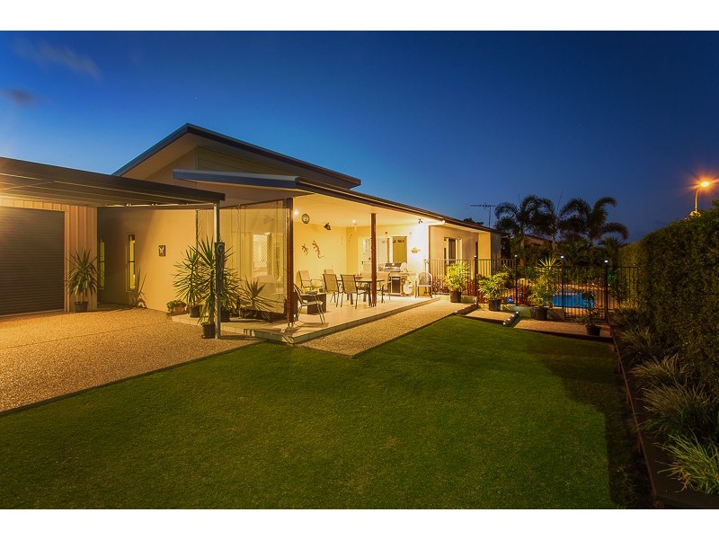 54 Gingham Street, Glenella QLD 4740