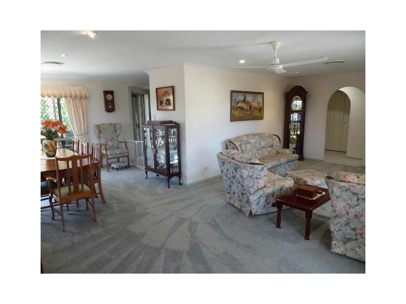 11 Nella Drive, South Mackay QLD 4740