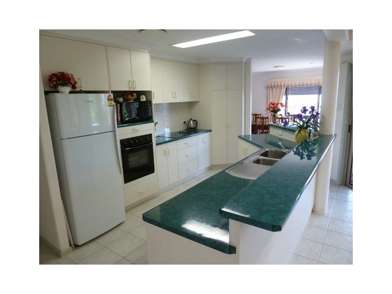 11 Nella Drive, South Mackay QLD 4740
