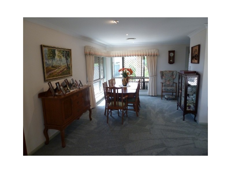 11 Nella Drive, South Mackay QLD 4740