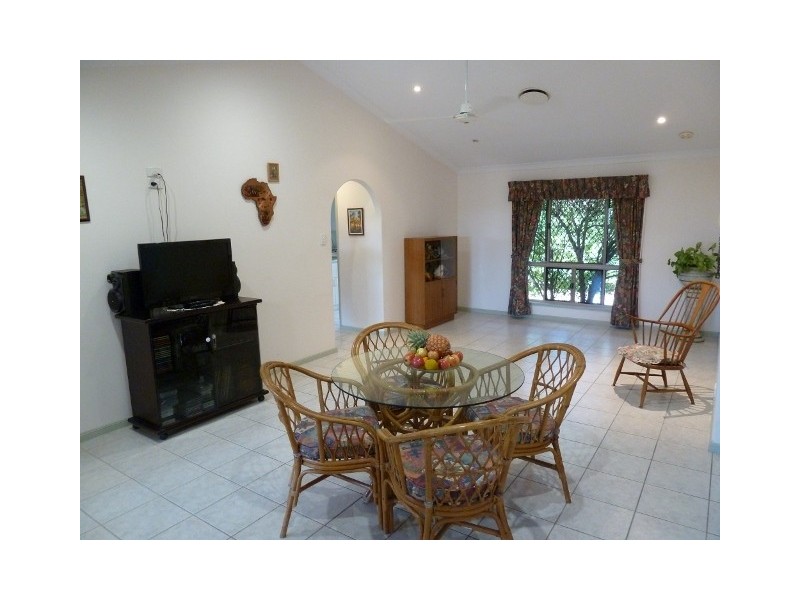 11 Nella Drive, South Mackay QLD 4740