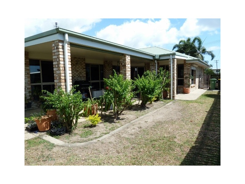 11 Nella Drive, South Mackay QLD 4740