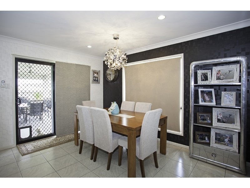 35 Gingham Street, Glenella QLD 4740