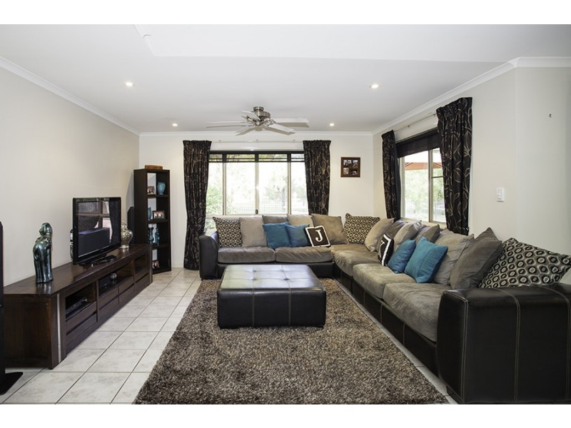 18 Renae Street, Andergrove QLD 4740