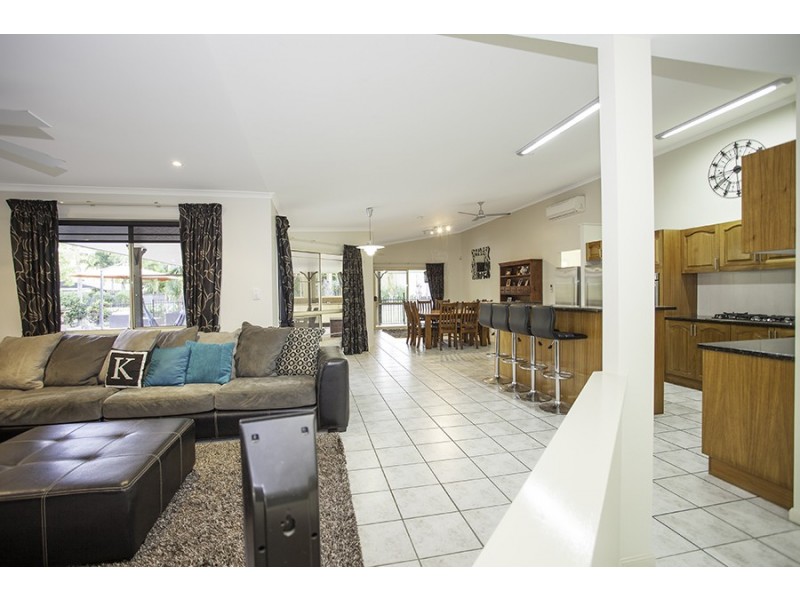 18 Renae Street, Andergrove QLD 4740