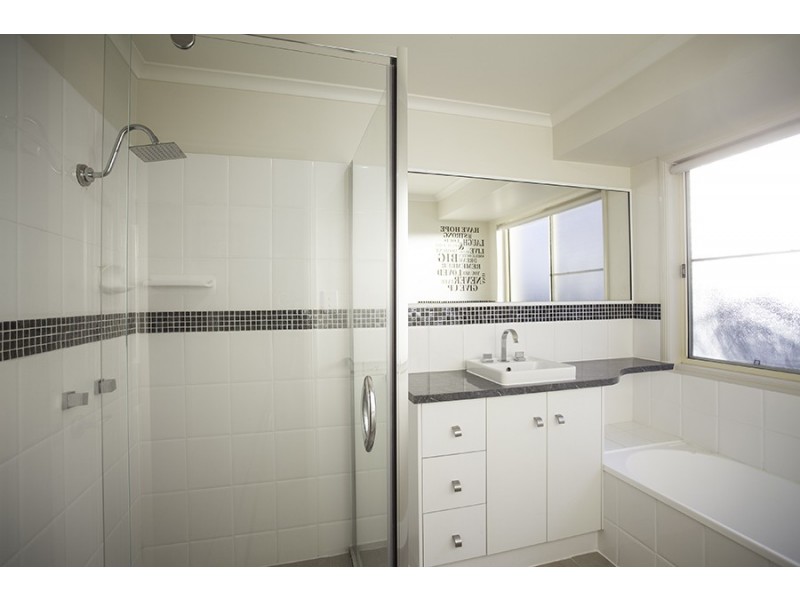 18 Renae Street, Andergrove QLD 4740