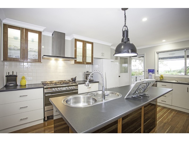 10 McCormack Avenue, Rural View QLD 4740