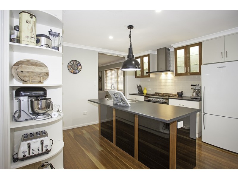 10 McCormack Avenue, Rural View QLD 4740