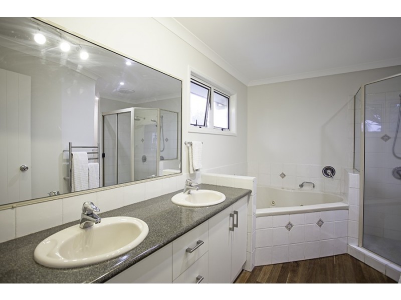 10 McCormack Avenue, Rural View QLD 4740