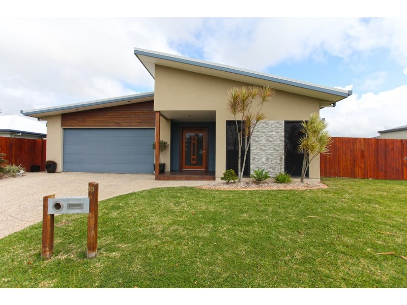15 Vidar Crescent, Ooralea QLD 4740