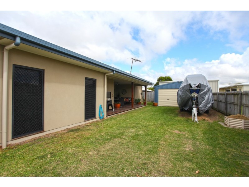 15 Vidar Crescent, Ooralea QLD 4740