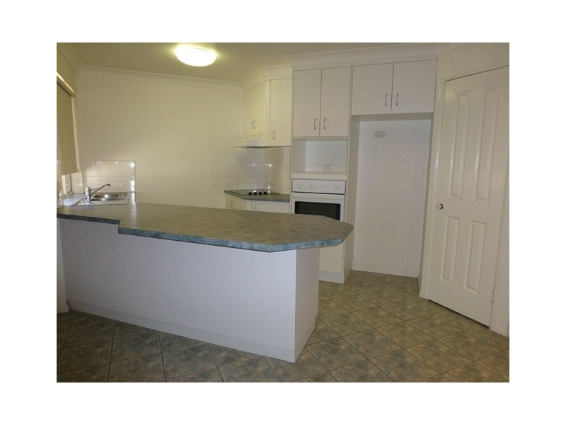 13 Hayman Crt, Bucasia QLD 4750