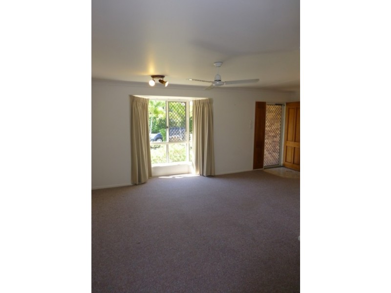 13 Hayman Crt, Bucasia QLD 4750