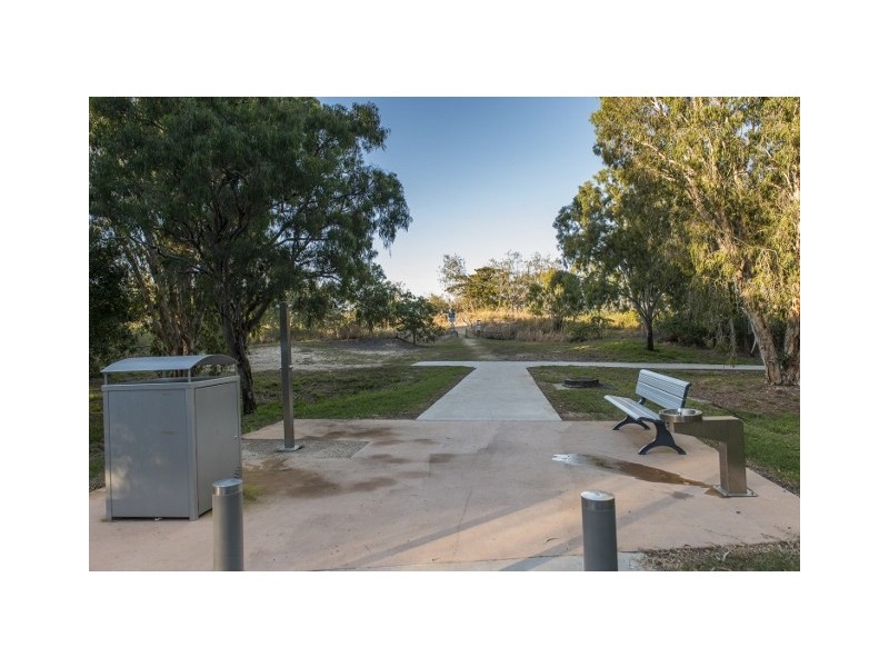 13 Gentle Ave, Bucasia QLD 4750