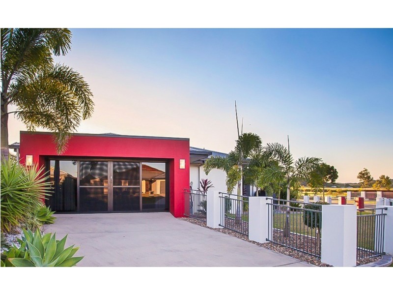 60 Gingham Street, Glenella QLD 4740
