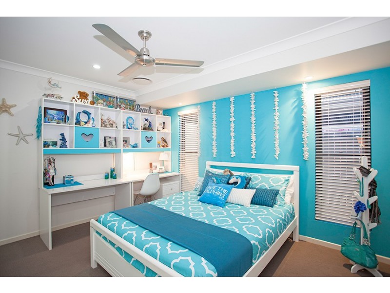 60 Gingham Street, Glenella QLD 4740