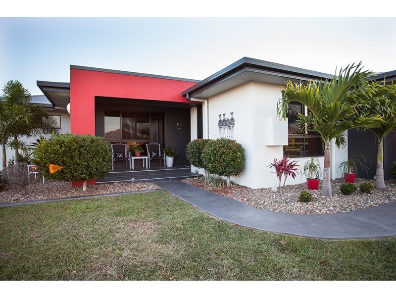 60 Gingham Street, Glenella QLD 4740