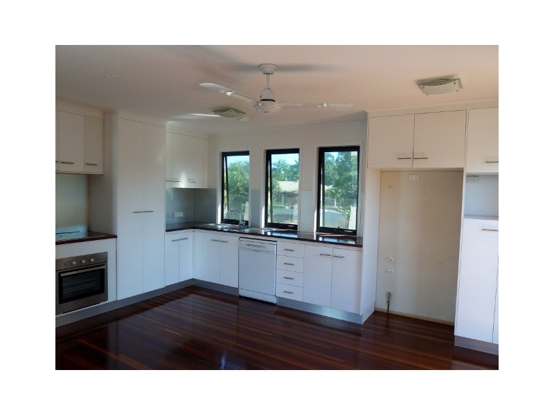 6 Whitten Court, Mount Pleasant QLD 4740