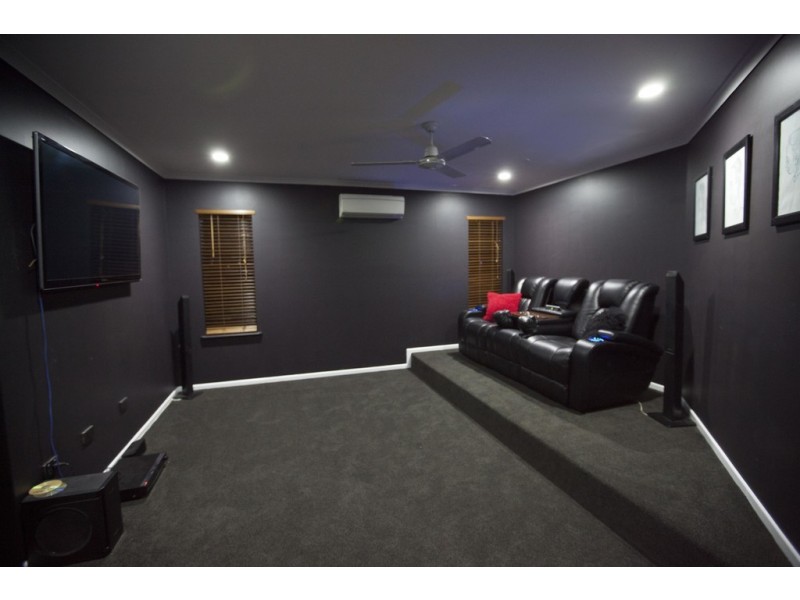 25 Logan Crescent, Erakala QLD 4740