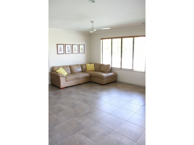 25 Logan Crescent, Erakala QLD 4740