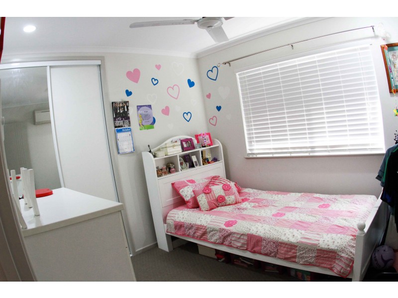 25 Logan Crescent, Erakala QLD 4740