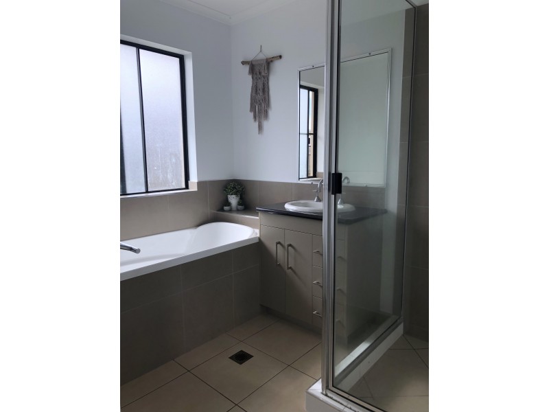 6 Franklin Close, Marian QLD 4753