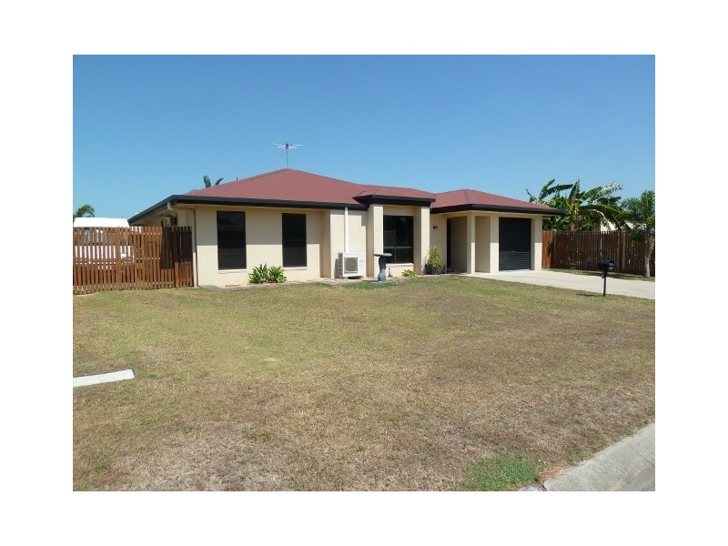 4 Glenfern St, South Mackay QLD 4740
