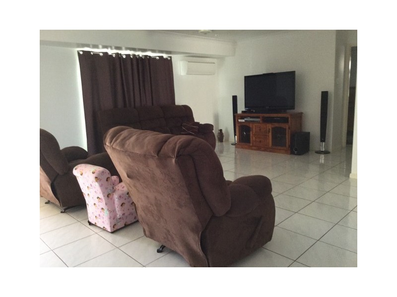 4 Glenfern St, South Mackay QLD 4740