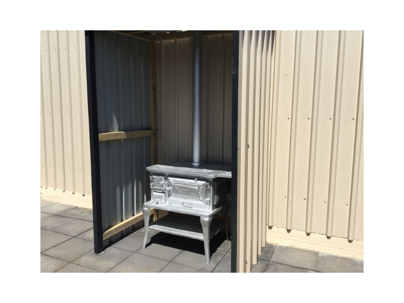 4 Glenfern St, South Mackay QLD 4740