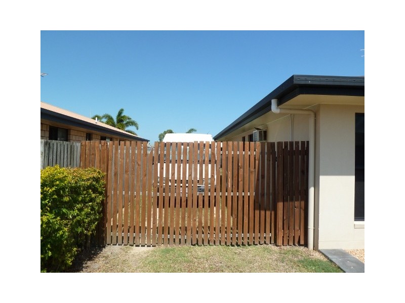 4 Glenfern St, South Mackay QLD 4740