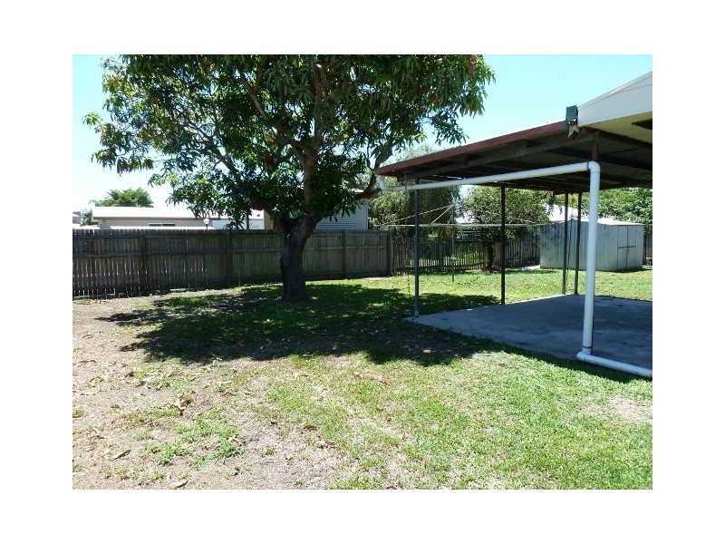 3 Flight Street, Ooralea QLD 4740