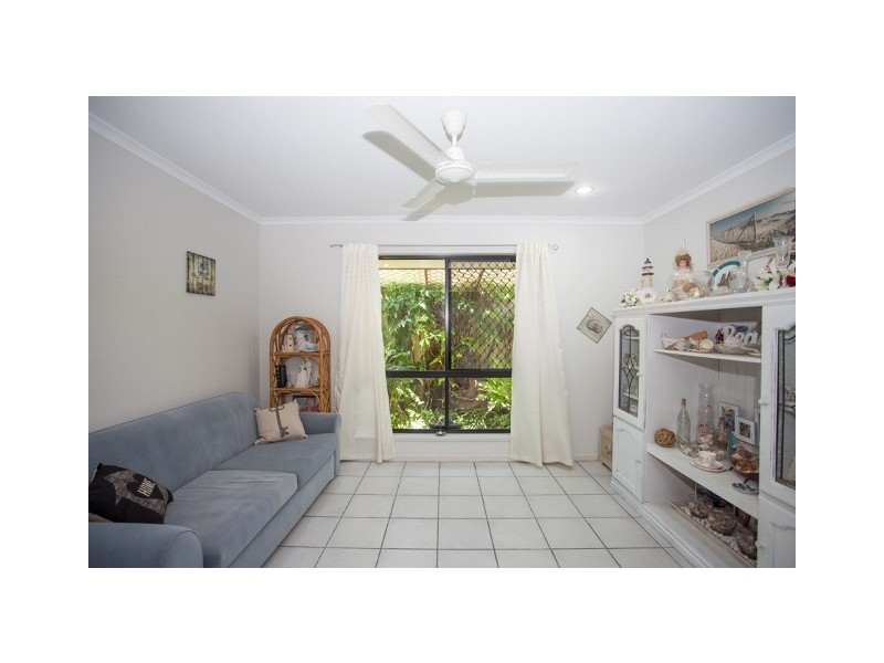 32 Marine Parade, Bucasia QLD 4750
