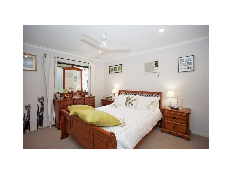 32 Marine Parade, Bucasia QLD 4750