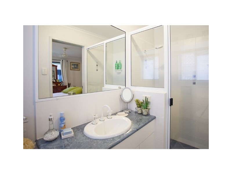 32 Marine Parade, Bucasia QLD 4750