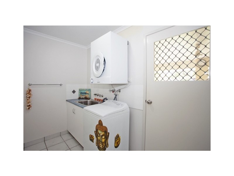 32 Marine Parade, Bucasia QLD 4750