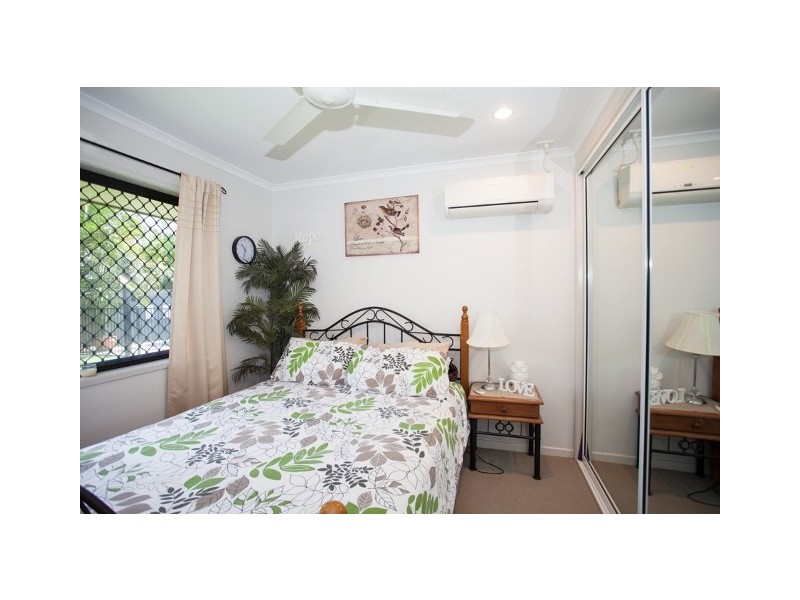 32 Marine Parade, Bucasia QLD 4750