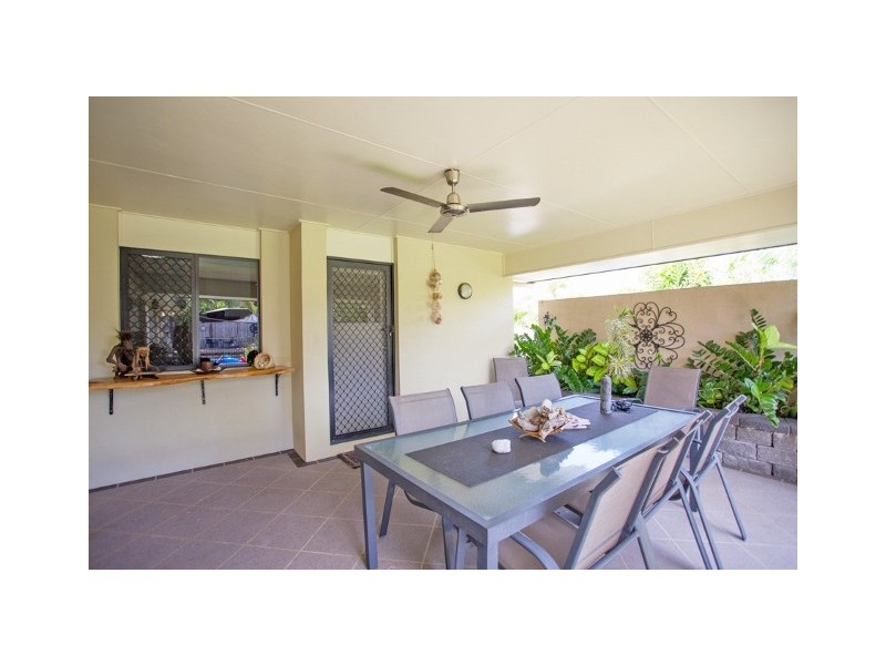 32 Marine Parade, Bucasia QLD 4750