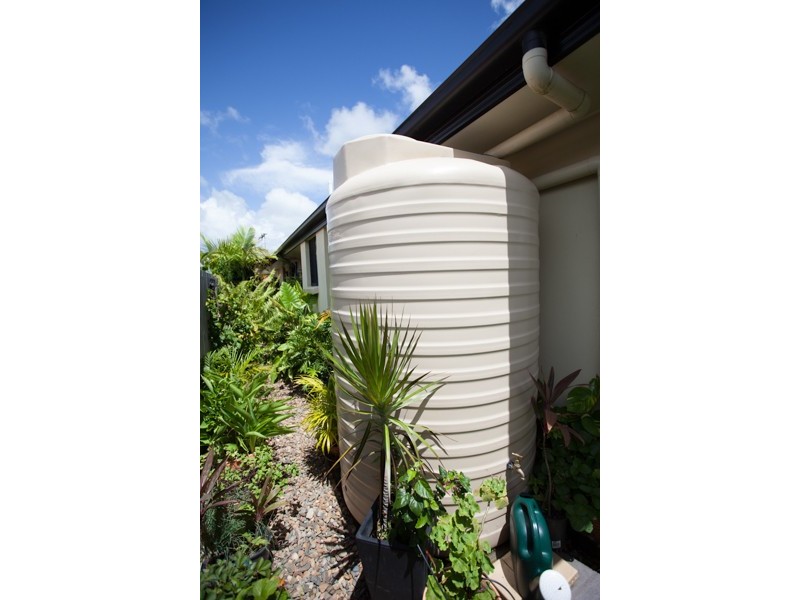 32 Marine Parade, Bucasia QLD 4750