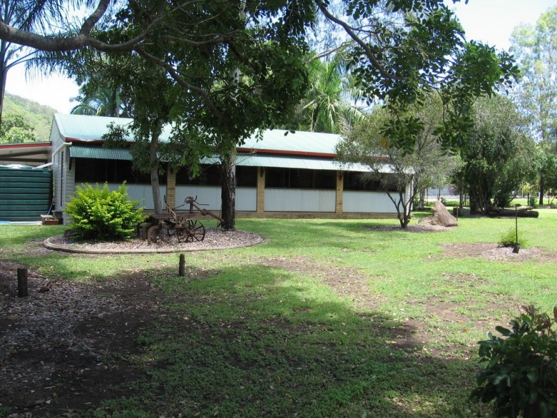 5 Delachantos Road, Hampden QLD 4741
