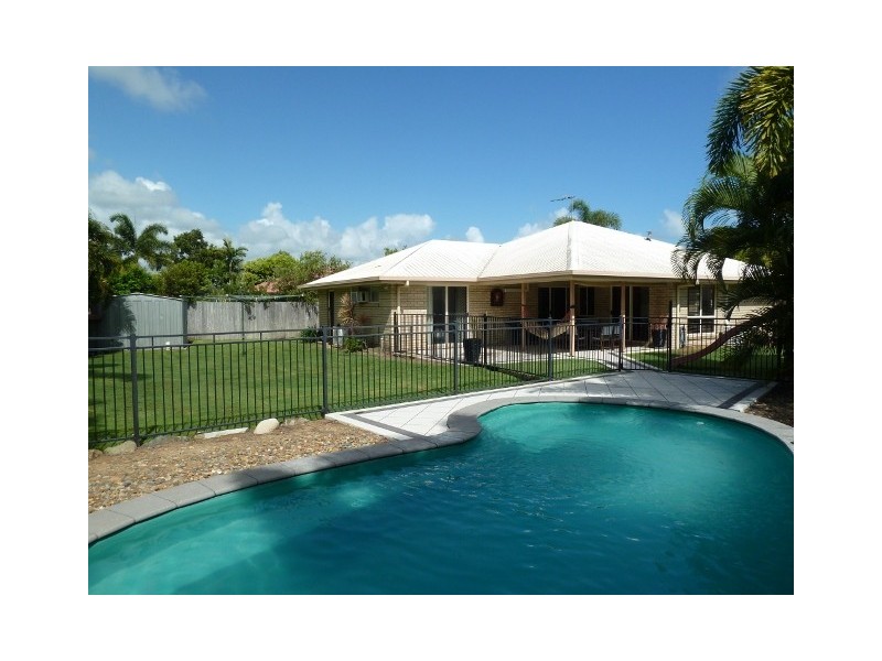 3 Admiralty Way, Bucasia QLD 4750